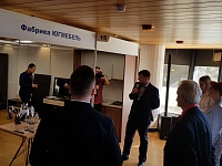 Краснодарские производители мебели представляют свою продукцию на выставке в Ялте